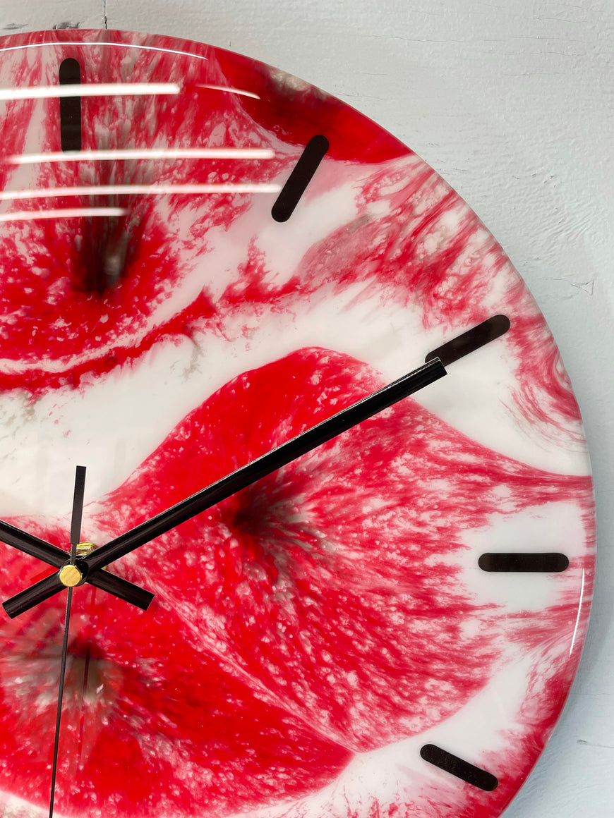 33cm Red & White Resin Wall Clock