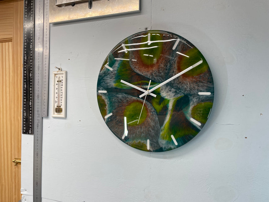 33cm Dark Green Copper and Moss Green Abstract Modern Resin Wall Clock