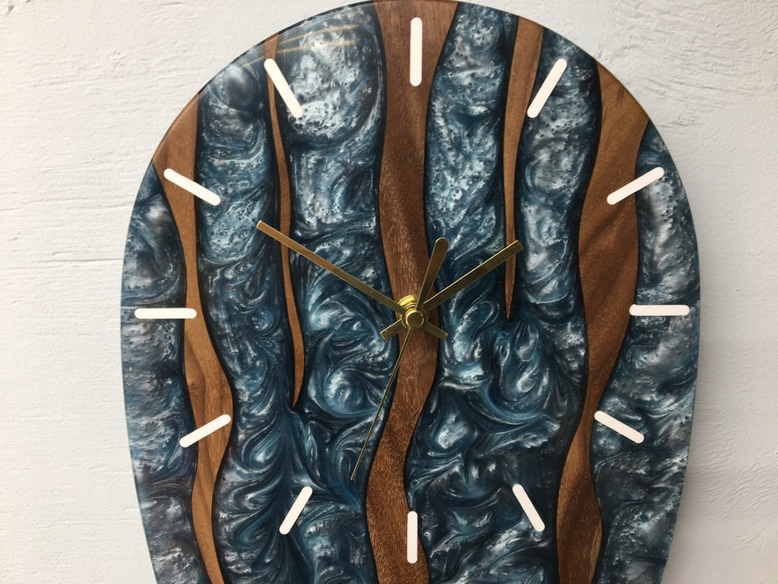Silver Blue Pearlescent Resin Wall Clock With Black Walnut 
