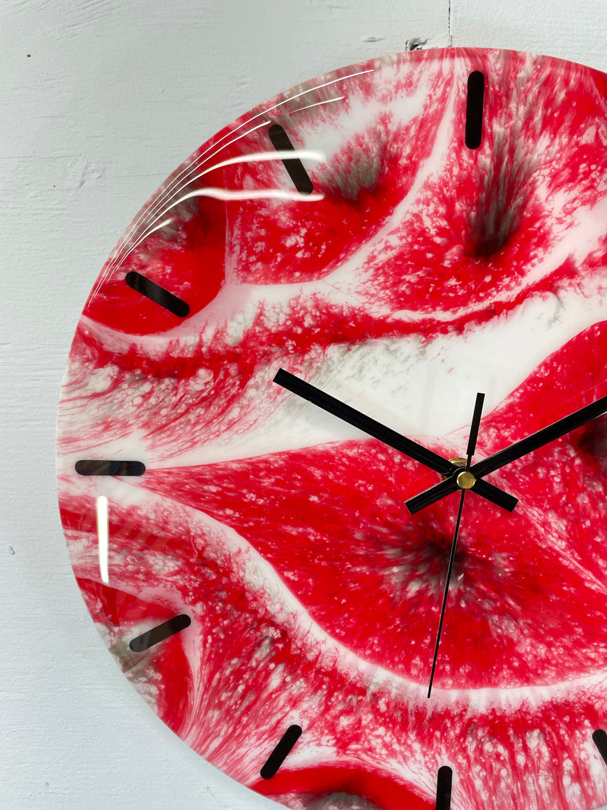 33cm Red & White Resin Wall Clock