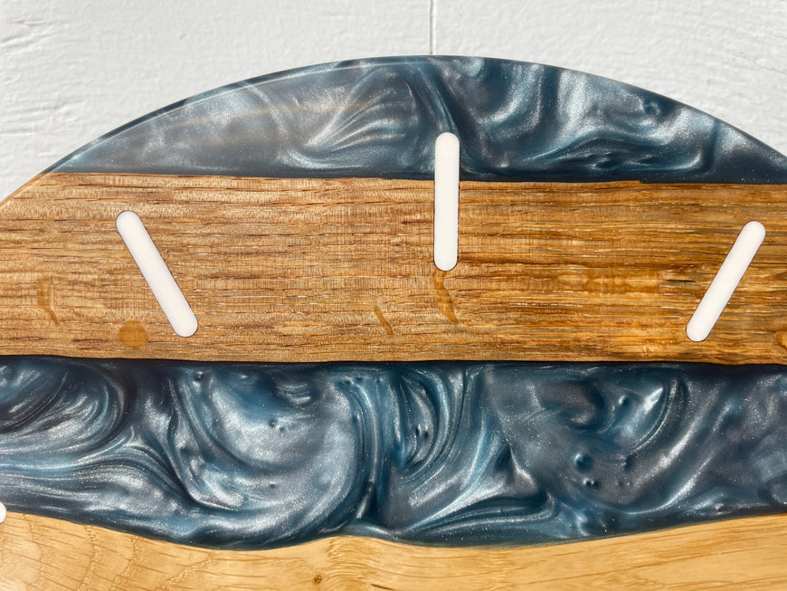 i English Oak and Metallic Blue Pearlescent Resin Wall Clock
